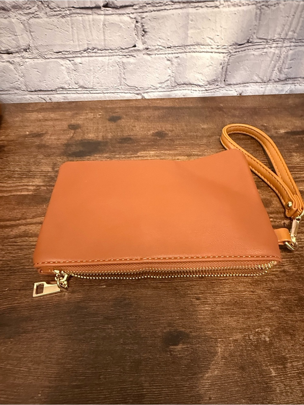 Kurgo Cognac Leather Tote with Honey Trim with wristlet pouch - Picture 11 of 13